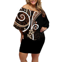 Samoa Siapo Classic Motif Family Matching Off Shoulder Short Dress and Hawaiian Shirt Manuia le tutoatasi o Samoa Independence Black Style LT7 Mom's Dress Black - Polynesian Pride