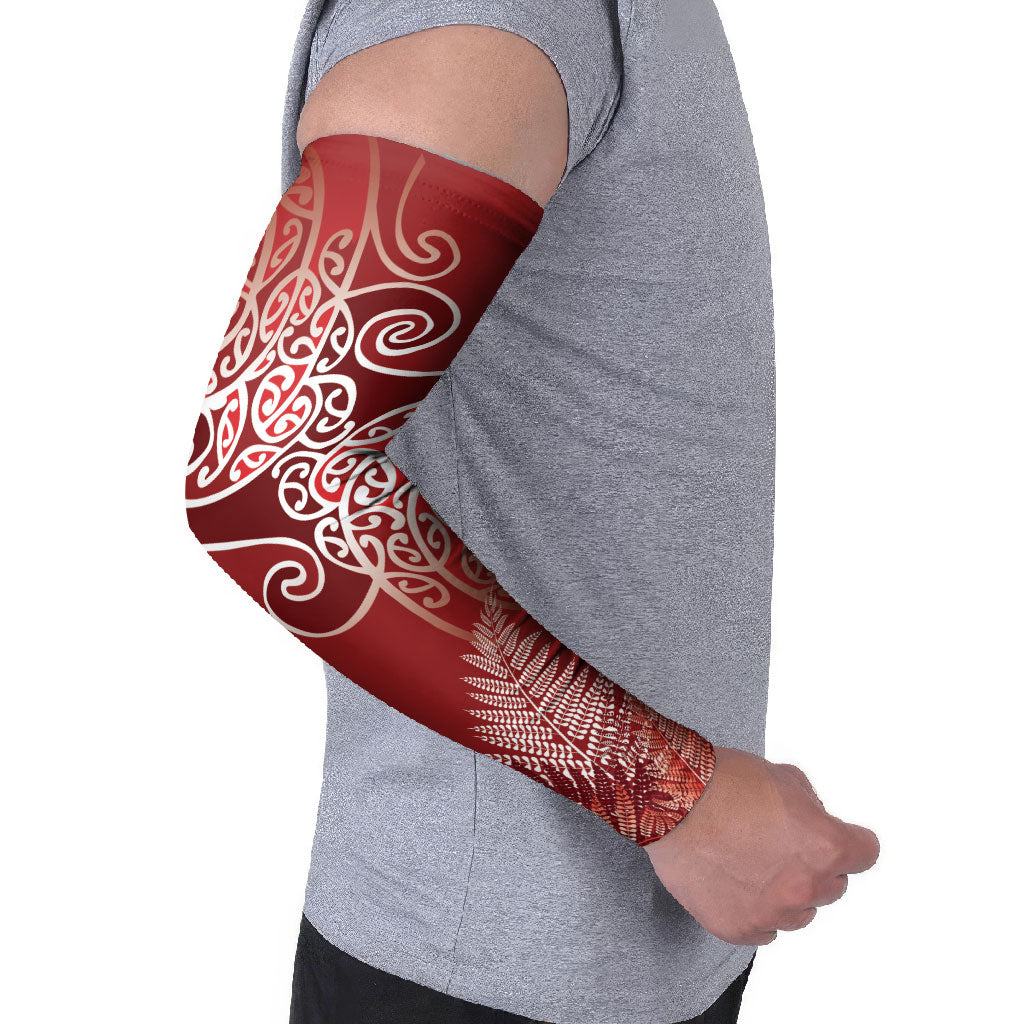 Aotearoa Maori Koru Curves Arm Sleeves Silver Ferns - Crimson Red