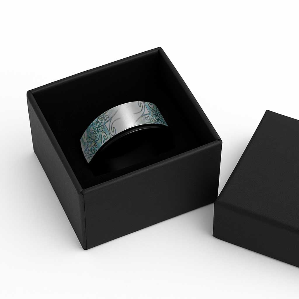 Aotearoa Maori Koru Curves Spinner Ring Mossy Paua Shell