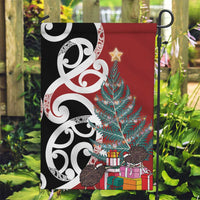 New Zealand Silver Fern Christmas Tree Garden Flag Meri Kirihimete LT7 Garden Flag Red - Polynesian Pride