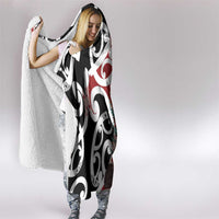 New Zealand Silver Fern Christmas Tree Hooded Blanket Meri Kirihimete - Polynesian Pride