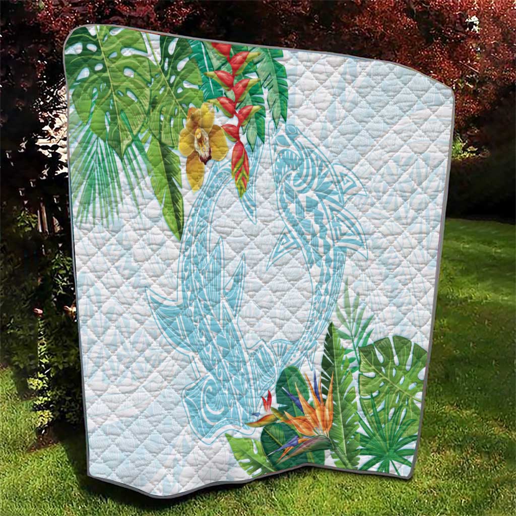 Polynesia Quilt Sharks Duo Tropical Turquoise