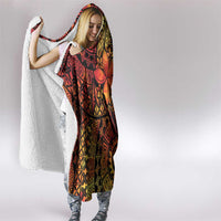 Niue Fakaalofa Atu Personalised Hooded Blanket Whale Hiapo Fiery Motif LT7 - Polynesian Pride