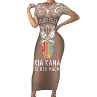 Personalised Kia Kaha Te Reo Maori Short Sleeve Bodycon Dress Hei Tiki Mix Koru - Brown LT7 Long Dress Brown - Polynesian Pride