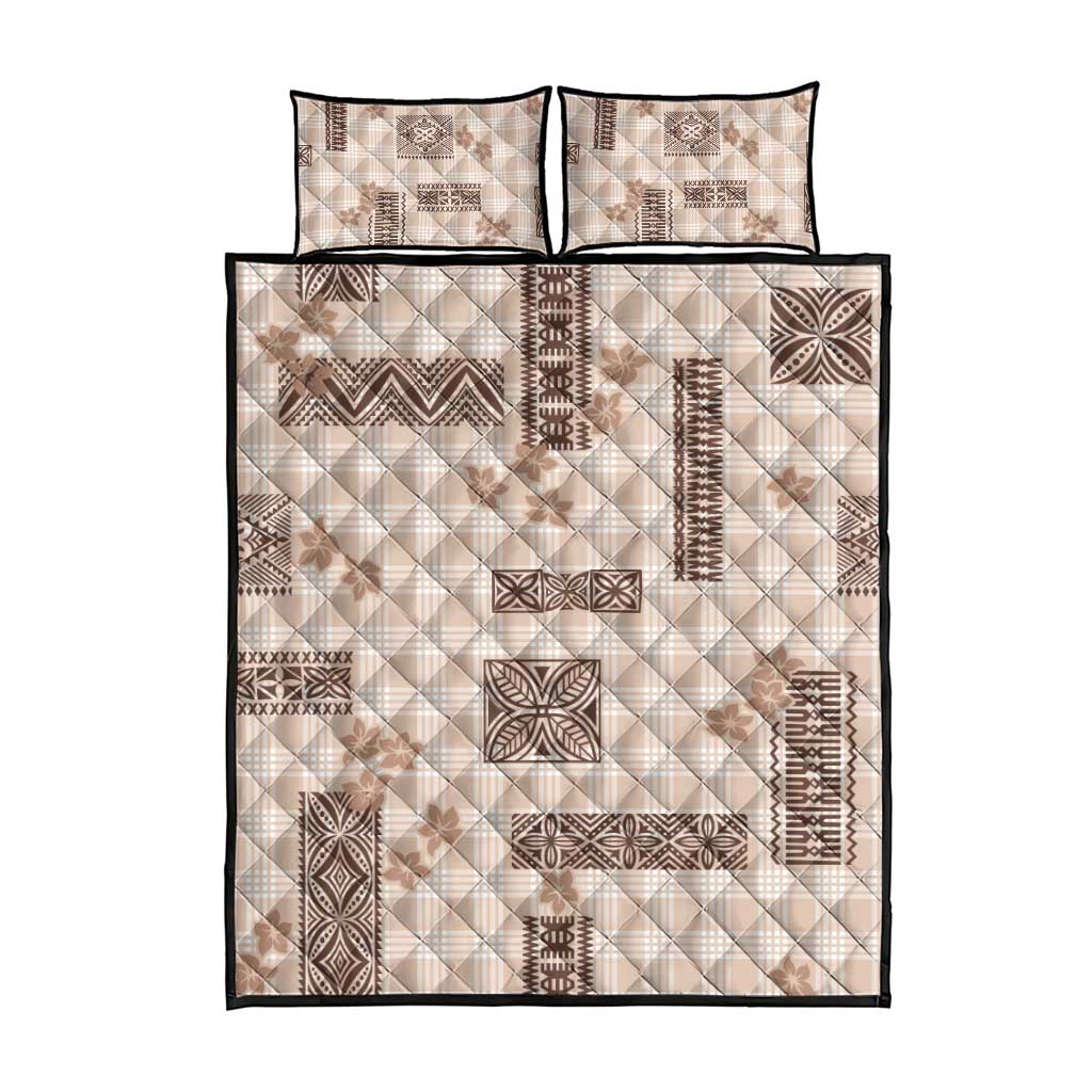 Hawaiian Quilt Tapa On Beige Palaka Motifs Quilt Bed Set
