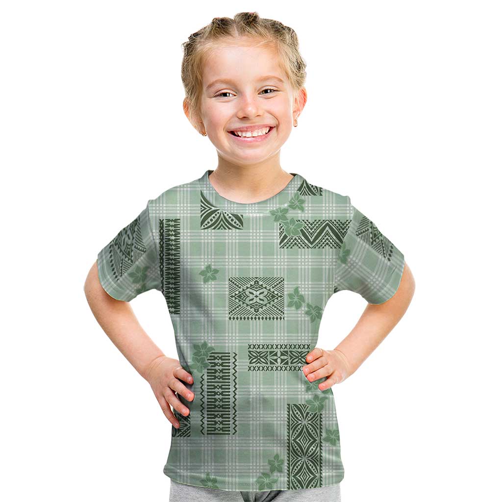 Hawaiian Quilt Tapa On Pastel Mint Palaka Motifs Kid T Shirt