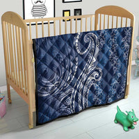 Polynesia Plumeria Lei Quilt Navy Blue Curves Motif
