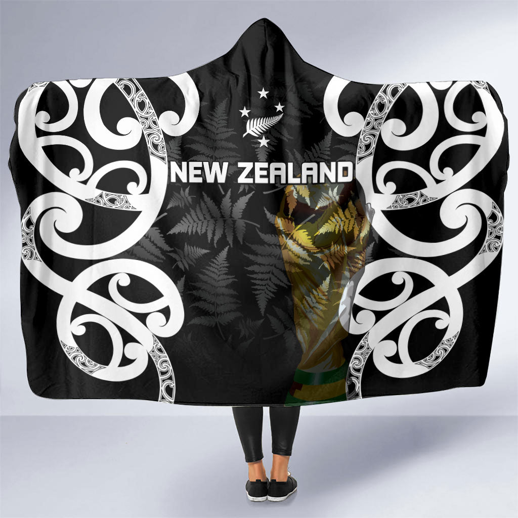 New Zealand WC2026 Black Hooded Blanket Silver Fern LT7 One Size Black - Polynesian Pride