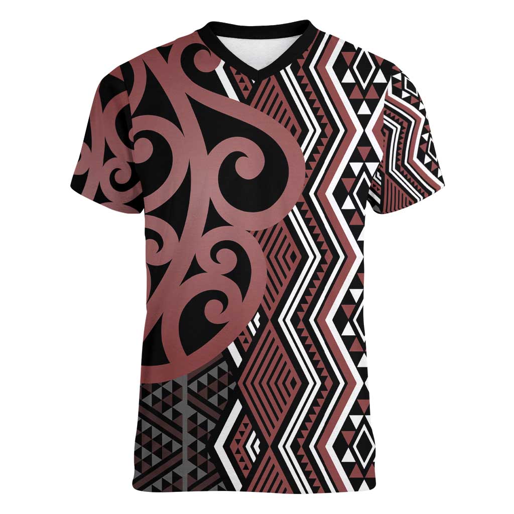 Maori Taniko Patterns Women V-Neck T-Shirt Brown Patiki Motifs Mix Whakairo Ngaru LT7 Female Brown - Polynesian Pride
