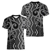 Maori Taniko Patterns Women V-Neck T-Shirt Black Patiki Motifs Mix Whakairo Ngaru LT7 - Polynesian Pride