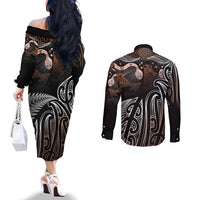 Aotearoa Maori - Australia Indigenous Couples Matching Off The Shoulder Long Sleeve Dress and Long Sleeve Button Shirt Koiri Whakairo Mix Aboriginal Art LT7 - Polynesian Pride