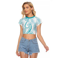Polynesia Plumeria Lei Raglan Cropped T Shirt White Turquoise Curves Motif
