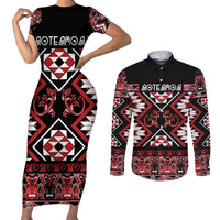 Personalised Aotearoa Waitangi Couples Matching Short Sleeve Bodycon Dress and Long Sleeve Button Shirt Taniko Motifs - Mania Gecko LT7 Red - Polynesian Pride