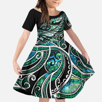 Maori Matariki - Manaia Family Matching Long Sleeve Bodycon Dress and Hawaiian Shirt Emerald Paua Shell LT7 Daughter's Dress Green - Polynesian Pride