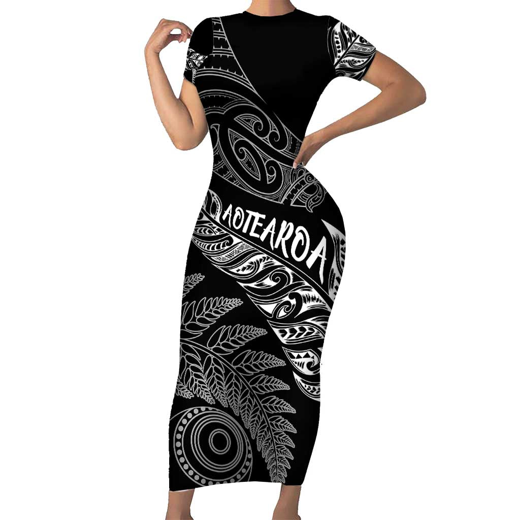 Aotearoa Personalized Lawn Bowls Maori Family Matching Short Sleeve Bodycon Dress and Hawaiian Shirt New Zealand Black Tribal Silver Fern LT7 Mom's Dress Black - Polynesian Pride