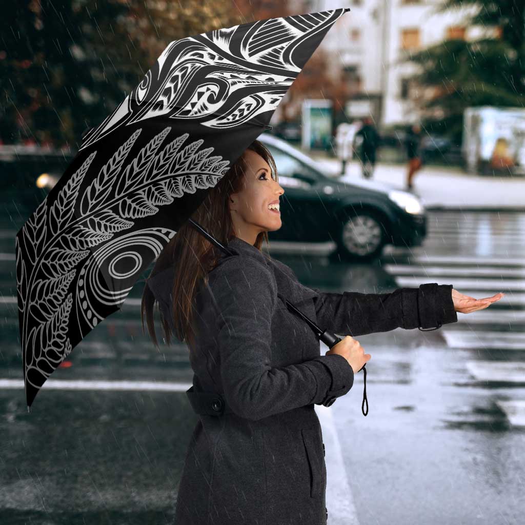 Aotearoa Personalized Lawn Bowls Maori Umbrella New Zealand Black Tribal Silver Fern LT7 - Polynesian Pride