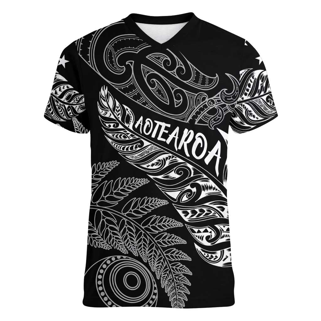 Aotearoa Personalized Lawn Bowls Maori Women V-Neck T-Shirt New Zealand Black Tribal Silver Fern LT7 Female Black - Polynesian Pride
