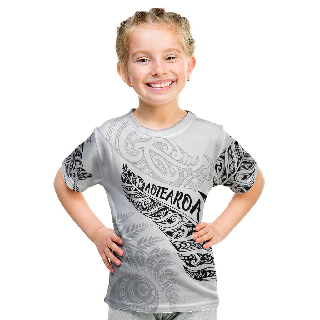 Aotearoa Personalized Lawn Bowls Maori Kid T Shirt New Zealand White Tribal Silver Fern - Polynesian Pride