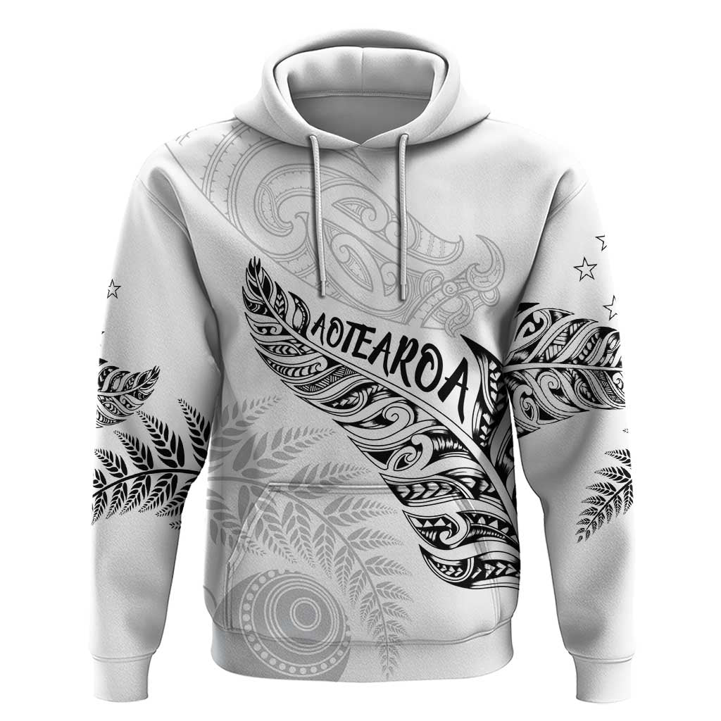Aotearoa Personalized Lawn Bowls Maori Zip Hoodie New Zealand White Tribal Silver Fern LT7 Pullover Hoodie White - Polynesian Pride