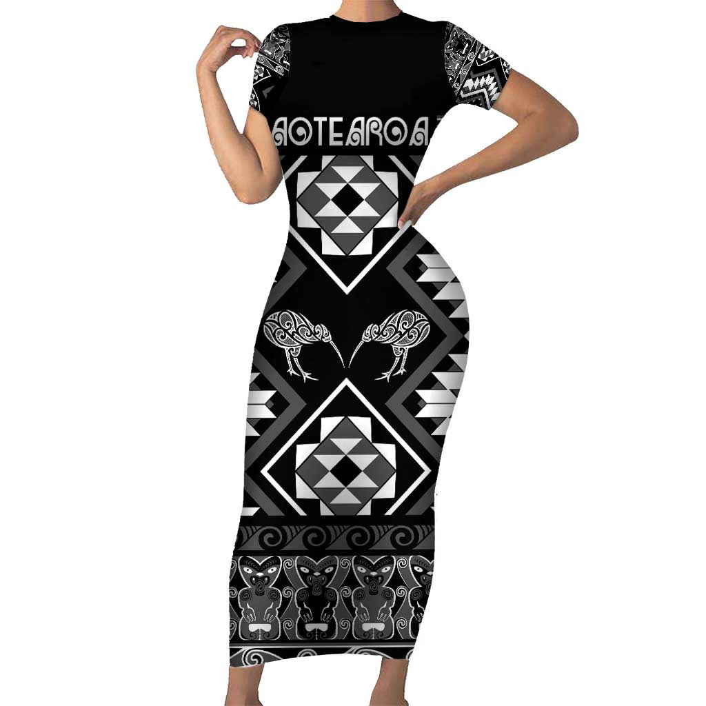 Personalised Taniko Motifs Aotearoa Family Matching Short Sleeve Bodycon Dress and Hawaiian Shirt Waitangi Kowhaiwhai Kiwi - Monochrome LT7 Mom's Dress Grey - Polynesian Pride
