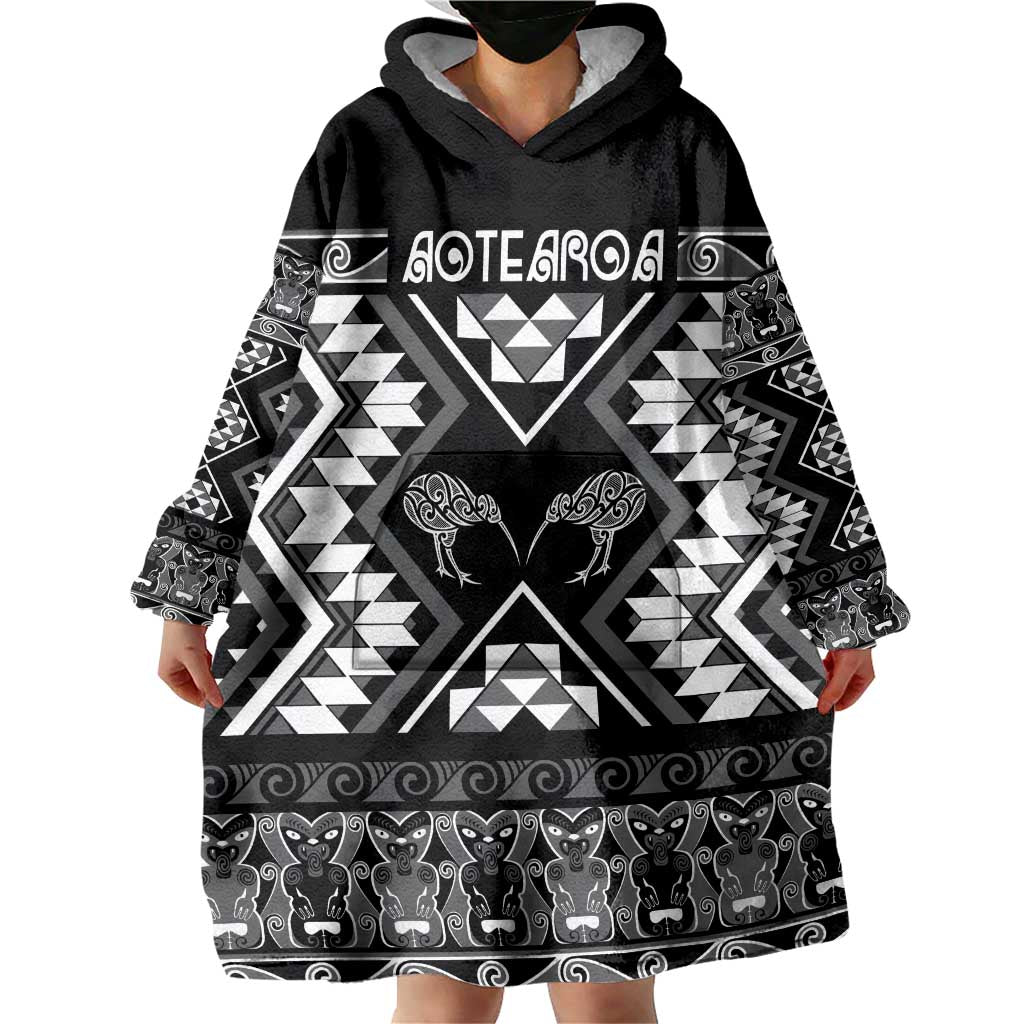 Personalised Taniko Motifs Aotearoa Wearable Blanket Hoodie Waitangi Kowhaiwhai Kiwi - Monochrome LT7 - Polynesian Pride