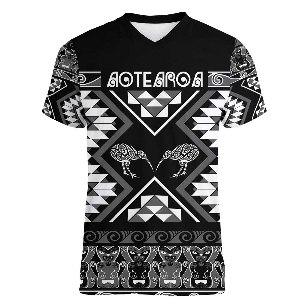 Personalised Taniko Motifs Aotearoa Women V-Neck T-Shirt Waitangi Kowhaiwhai Kiwi - Monochrome LT7 Female Grey - Polynesian Pride