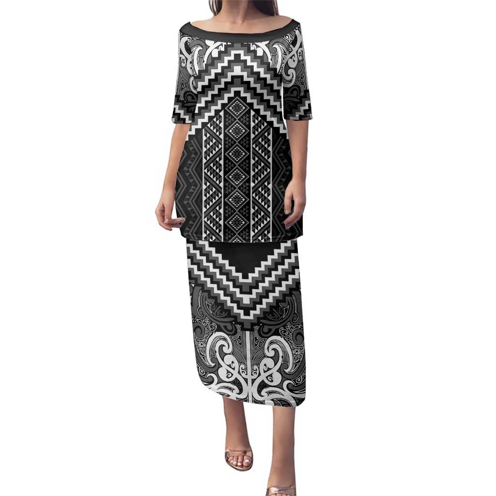 Maori Tukutuku Taniko Motifs Family Matching Puletasi and Hawaiian Shirt Black Poutama Mix Kowhaiwhai LT7 Mom's Dress Black - Polynesian Pride
