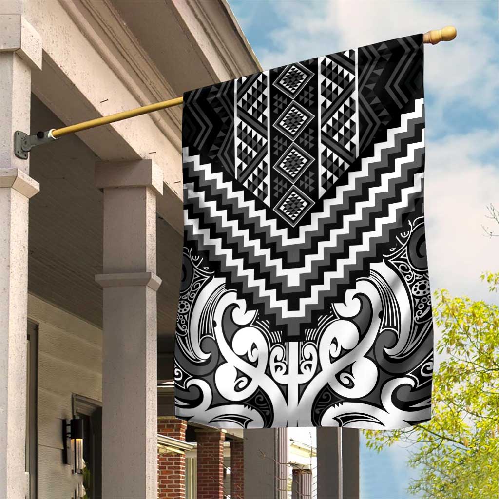 Maori Tukutuku Taniko Motifs Garden Flag Black Poutama Mix Kowhaiwhai LT7 House Flag Black - Polynesian Pride
