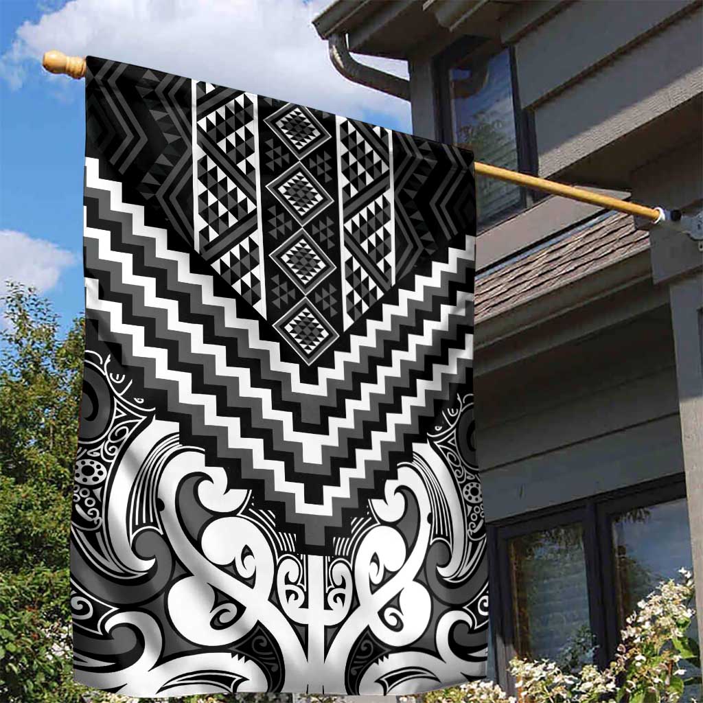 Maori Tukutuku Taniko Motifs Garden Flag Black Poutama Mix Kowhaiwhai LT7 - Polynesian Pride