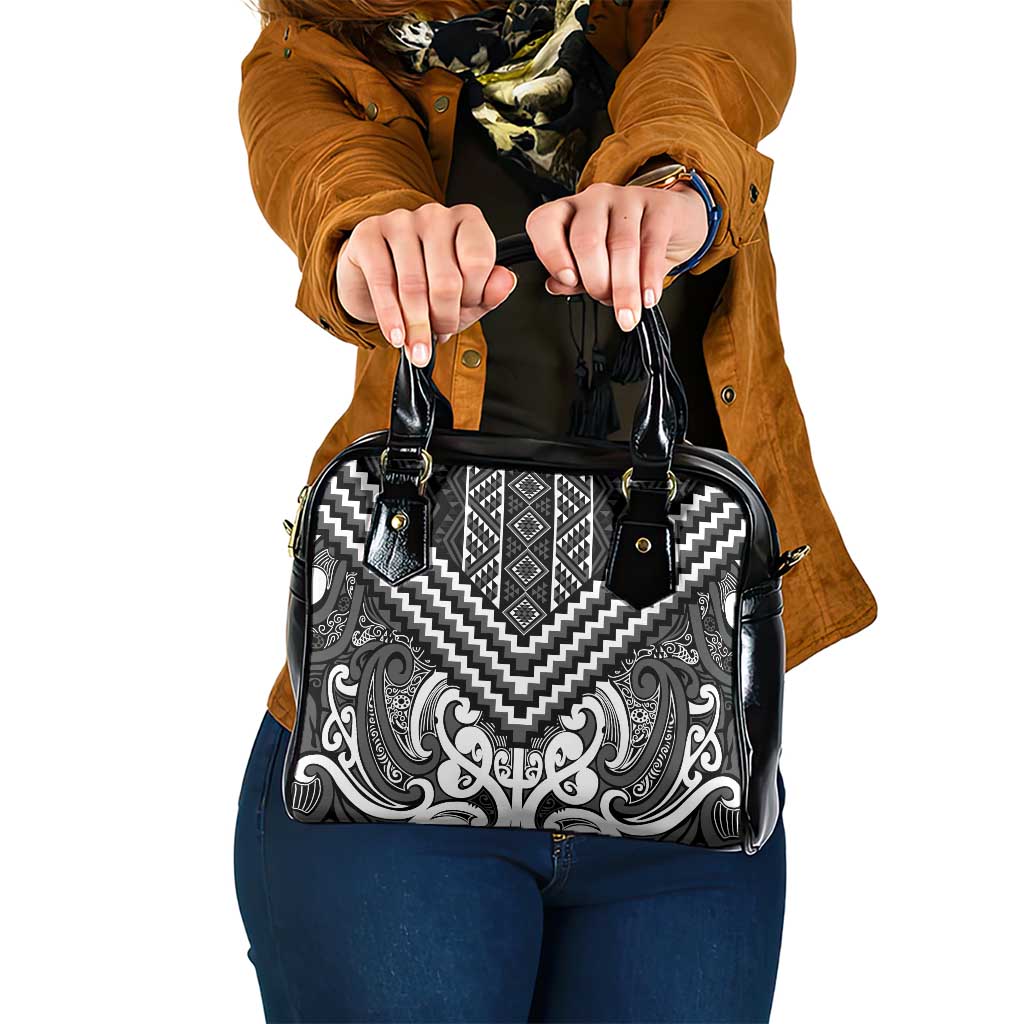 Maori Tukutuku Taniko Motifs Shoulder Handbag Black Poutama Mix Kowhaiwhai
