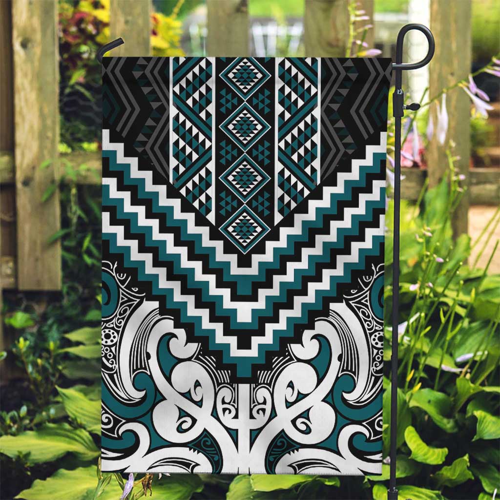 Maori Tukutuku Taniko Motifs Garden Flag Teal Poutama Mix Kowhaiwhai LT7 Garden Flag Teal - Polynesian Pride