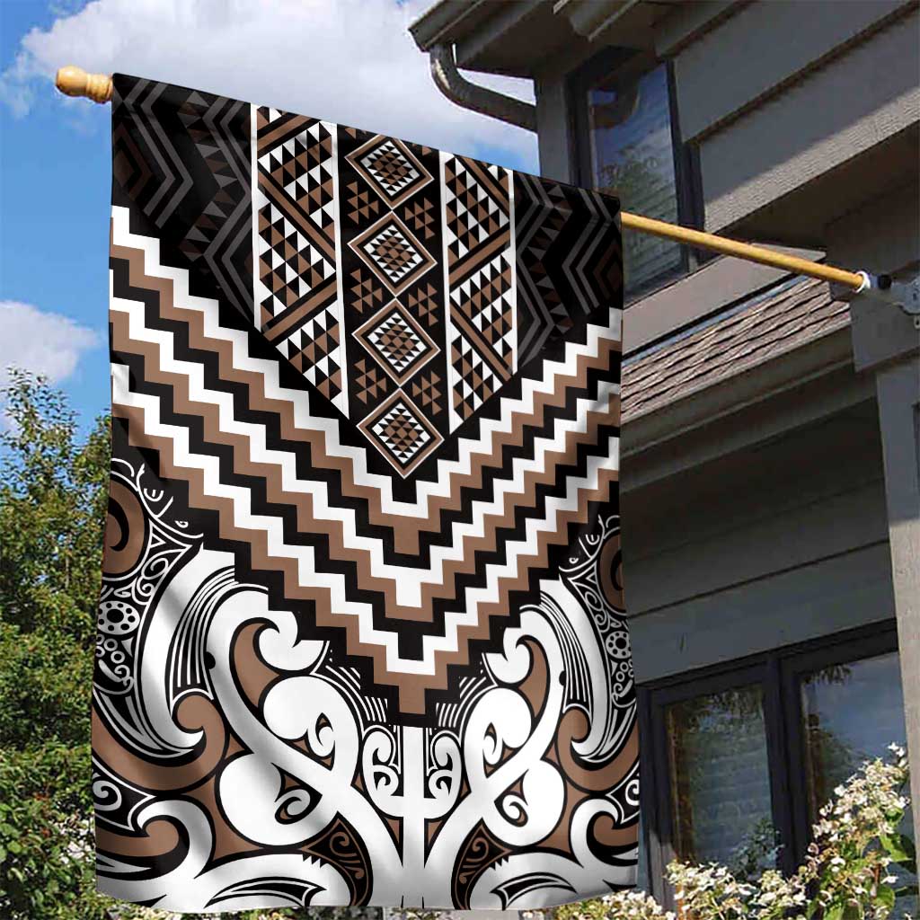 Maori Tukutuku Taniko Motifs Garden Flag Brown Poutama Mix Kowhaiwhai LT7 - Polynesian Pride