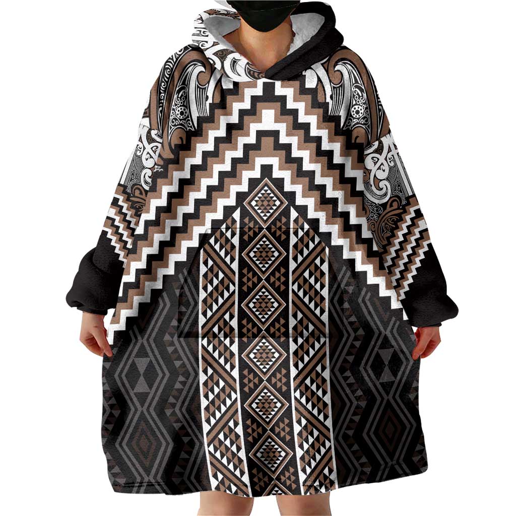 Maori Tukutuku Taniko Motifs Wearable Blanket Hoodie Brown Poutama Mix Kowhaiwhai LT7 - Polynesian Pride