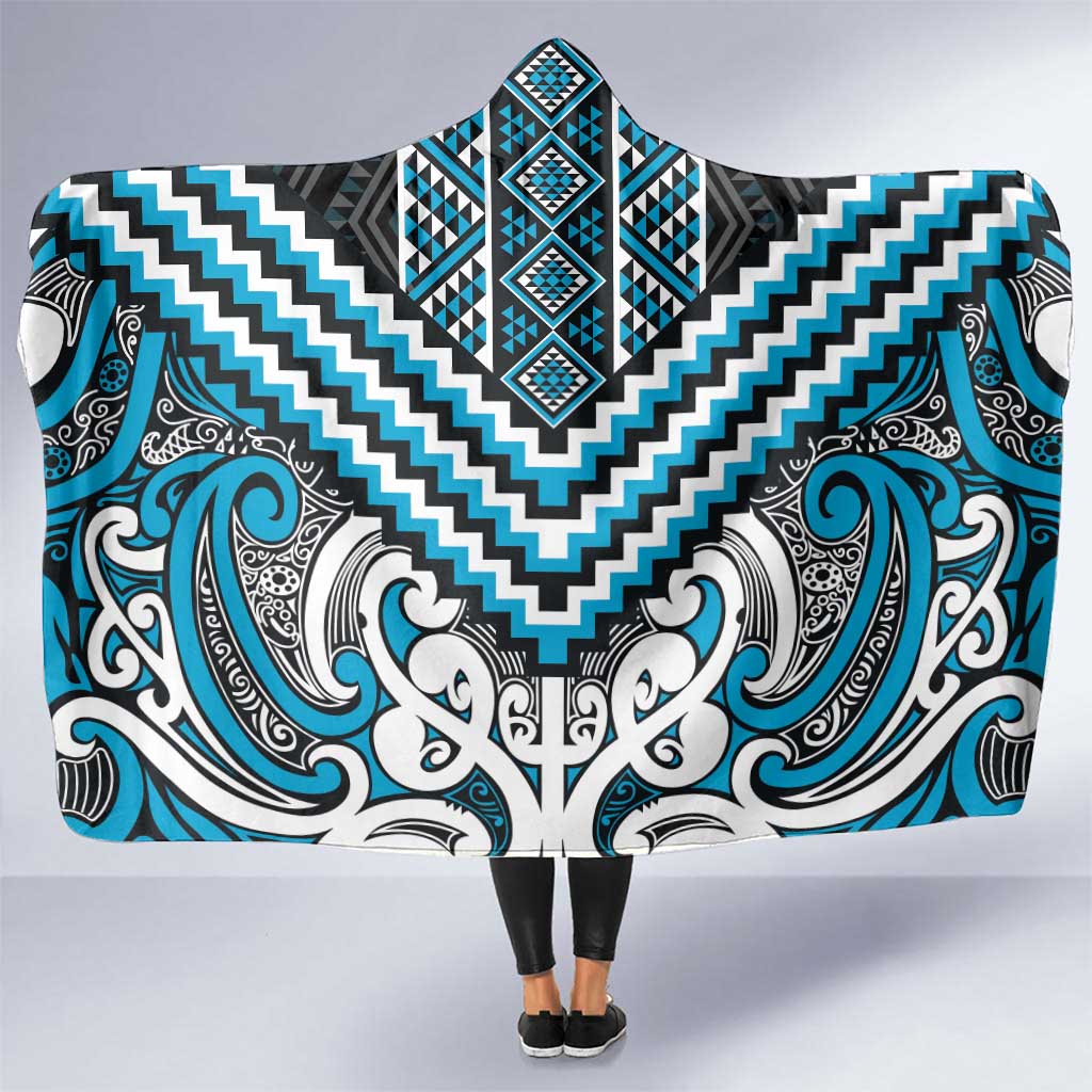 Maori Tukutuku Taniko Motifs Hooded Blanket Turquoise Poutama Mix Kowhaiwhai