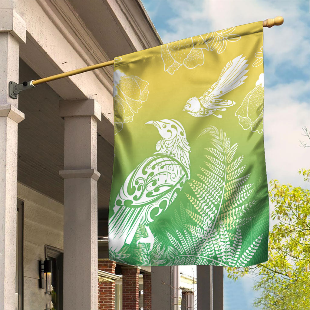 Aotearoa Maori Mahuru Tui With Pikawakawa Garden Flag Spring Time LT7 House Flag Green - Polynesian Pride