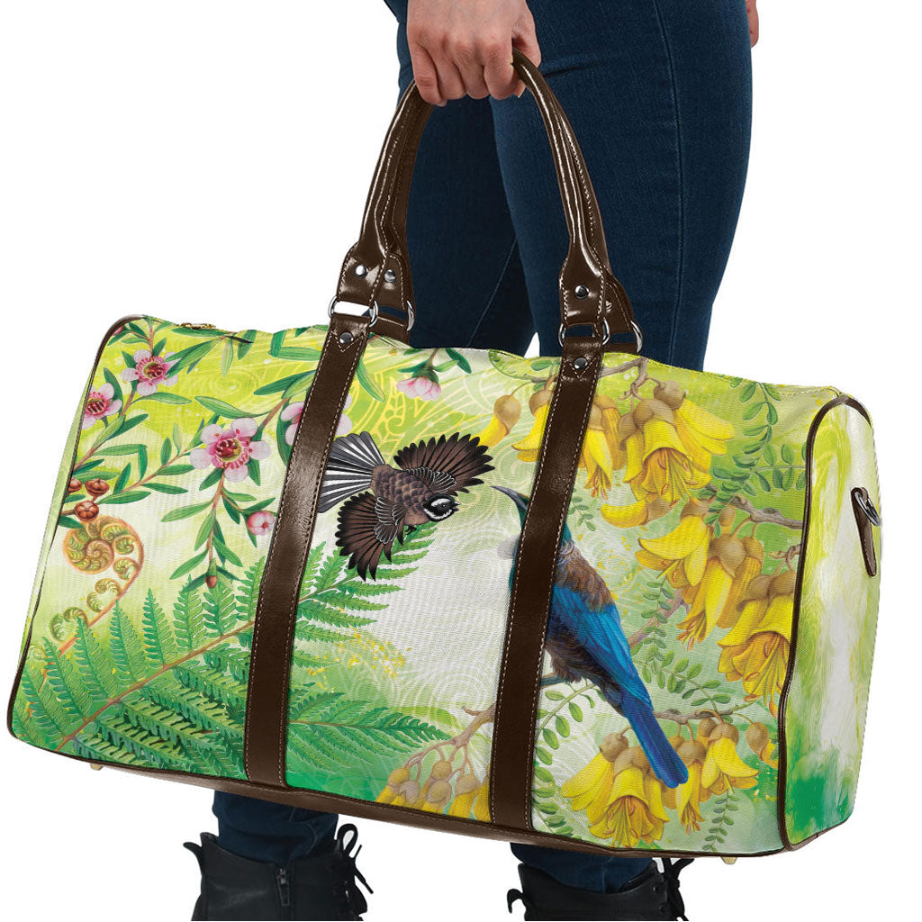 New Zealand Maori Mahuru Travel Bag Tui With Pikawakawa Spring Colors LT7 - Polynesian Pride
