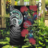 Meri Kirihimete New Zealand Garden Flag Tui on Pohutukawa LT7 Garden Flag Black - Polynesian Pride