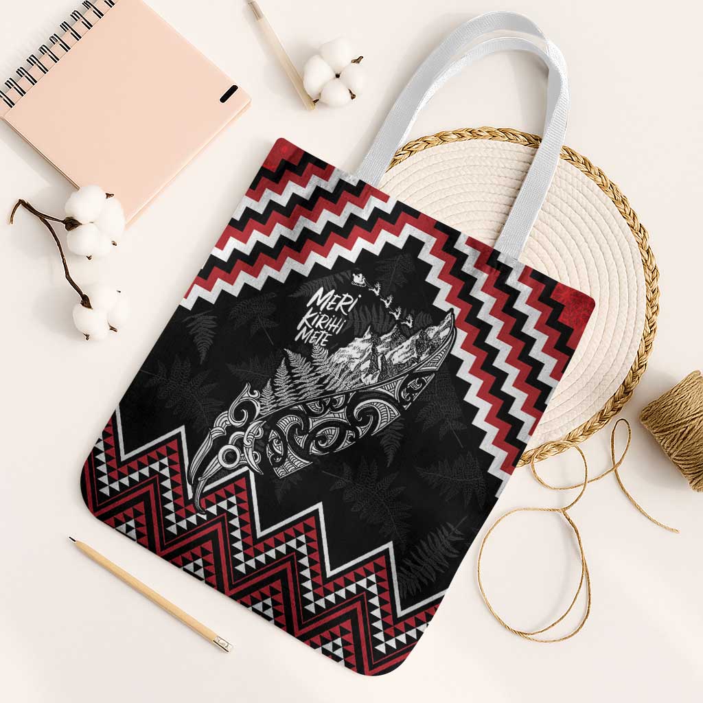 New Zealand Christmas Taniko Poutama Tote Bag Mountainscape Maori Fern LT7 White Strap One Size Black - Polynesian Pride