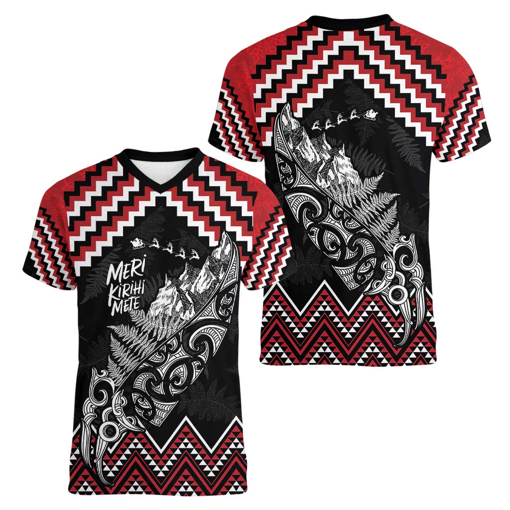 New Zealand Christmas Taniko Poutama Women V-Neck T-Shirt Mountainscape Maori Fern LT7 - Polynesian Pride