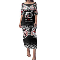 Kia Kaha Te Reo Maori Family Matching Puletasi and Hawaiian Shirt 50 Years Mo Ake Tonu Te Reo LT7 Mom's Dress Black - Polynesian Pride