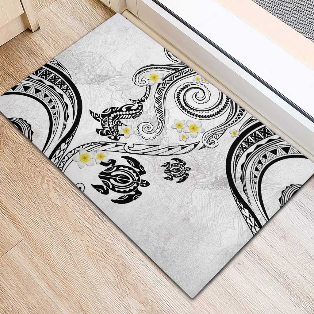 Polynesia Tribal Rubber Doormat White Plumeria Tentacles