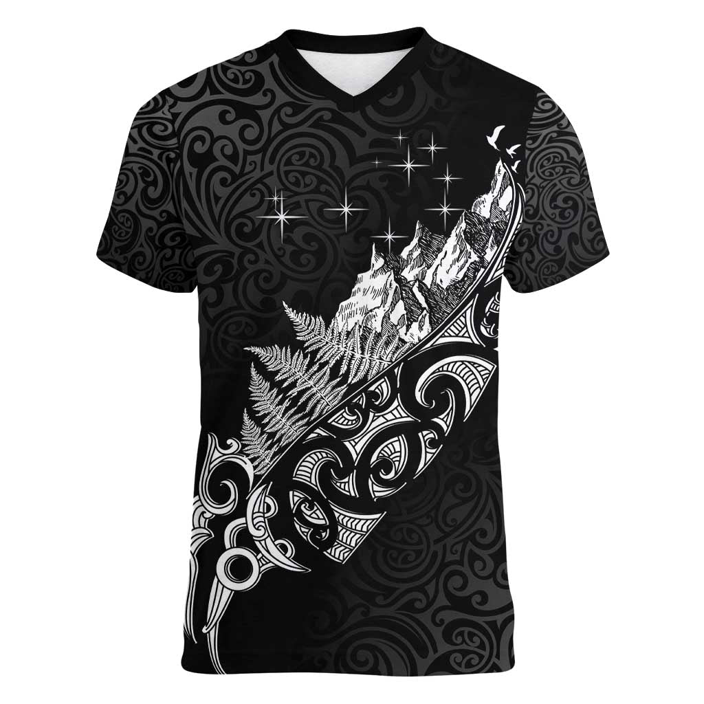 Maori Matariki Women V-Neck T-Shirt Landscape Styled Fern - Monochrome LT7 Female Black - Polynesian Pride