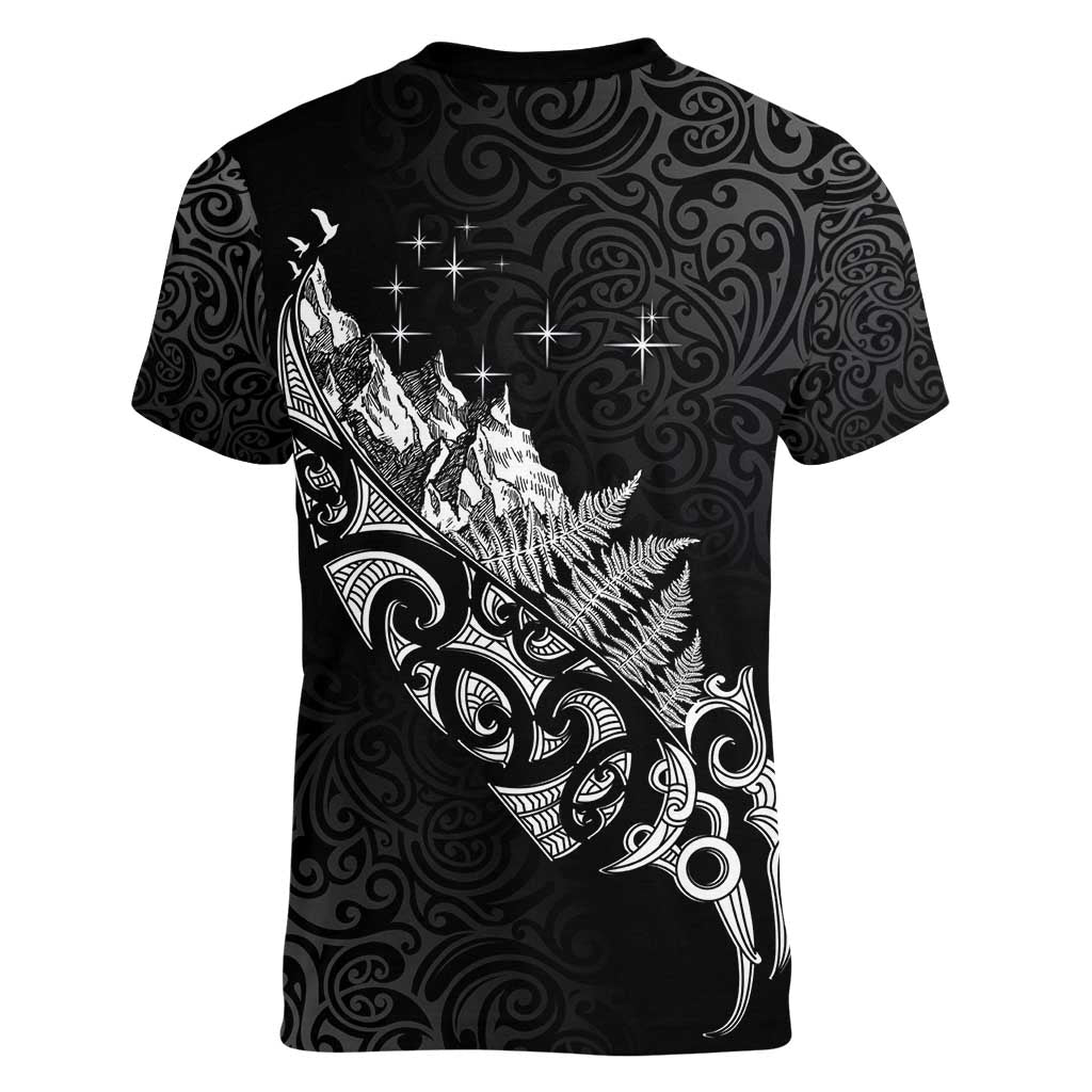 Maori Matariki Women V-Neck T-Shirt Landscape Styled Fern - Monochrome LT7 - Polynesian Pride