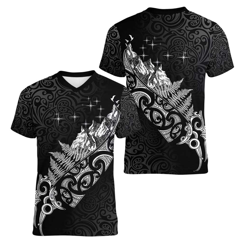 Maori Matariki Women V-Neck T-Shirt Landscape Styled Fern - Monochrome LT7 - Polynesian Pride