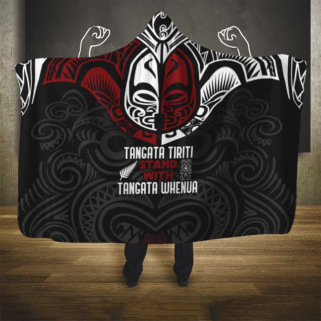 Maori Hongi Toitu Te Tiriti Hooded Blanket Tangata Tiriti Stand With Tangata Whenua LT7 - Polynesian Pride