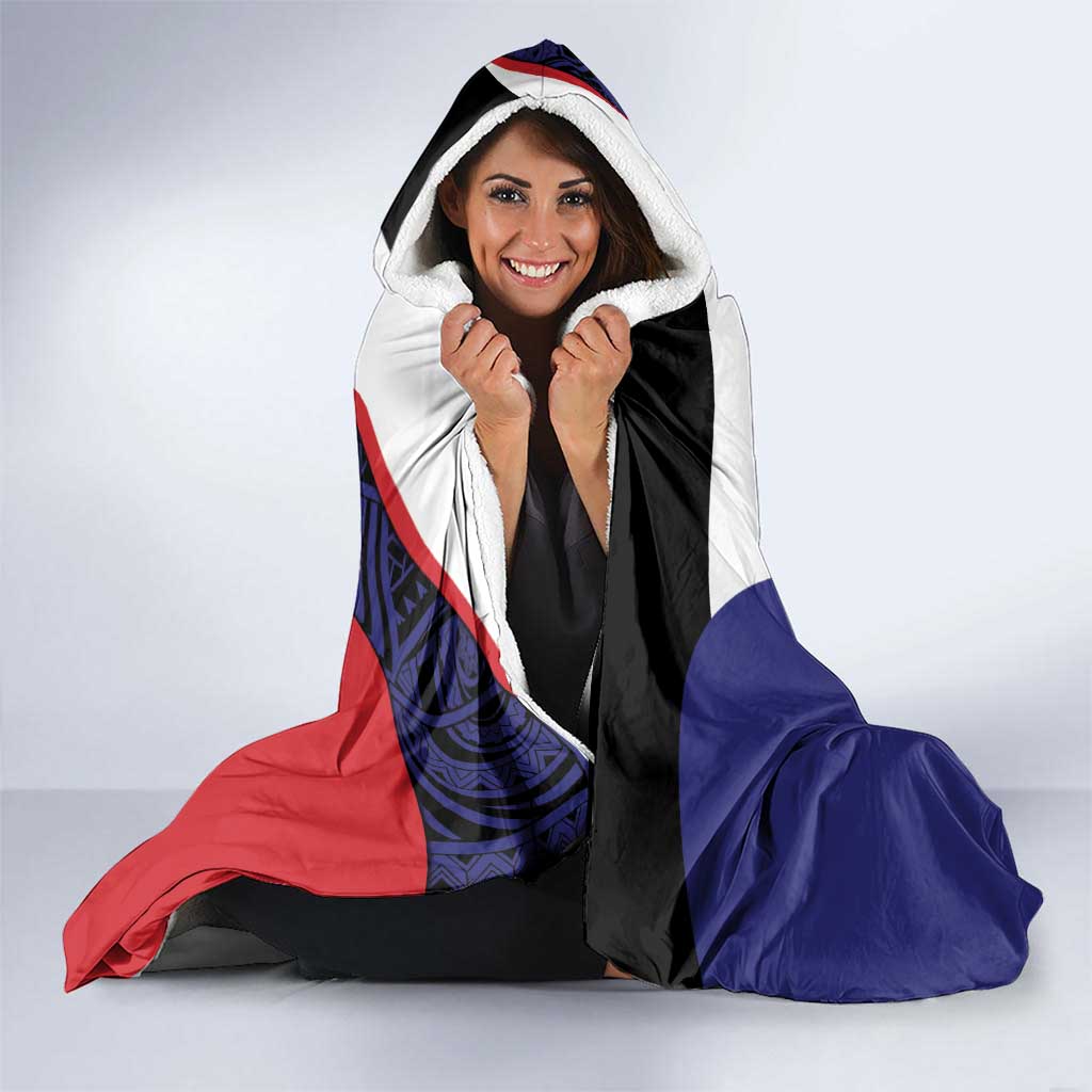Personalised PNG West New Britain Province Hooded Blanket Bird of Paradise Tattoo Flag Motif LT9 - Polynesian Pride