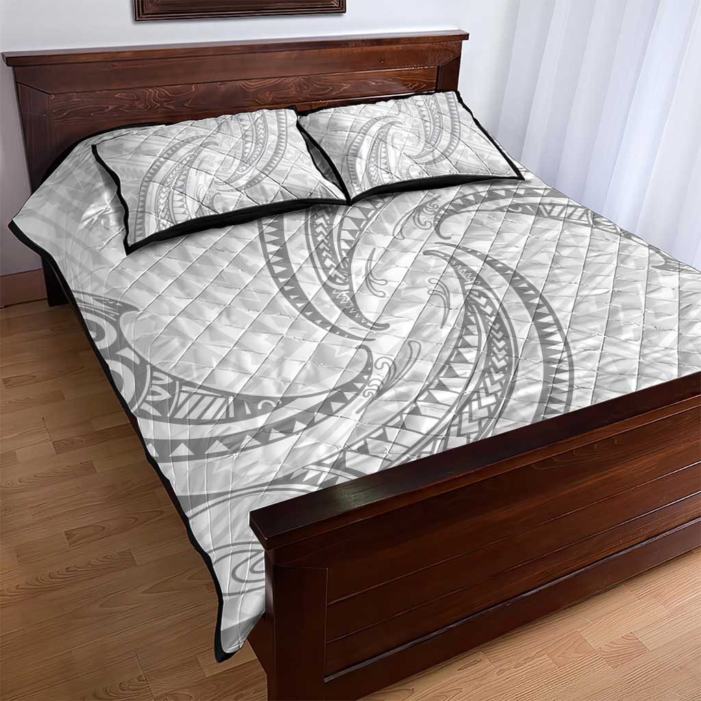 White Sunday Lotu Tamaiti Quilt Bed Set Polynesian Wave Pastel Gray - Polynesian Pride