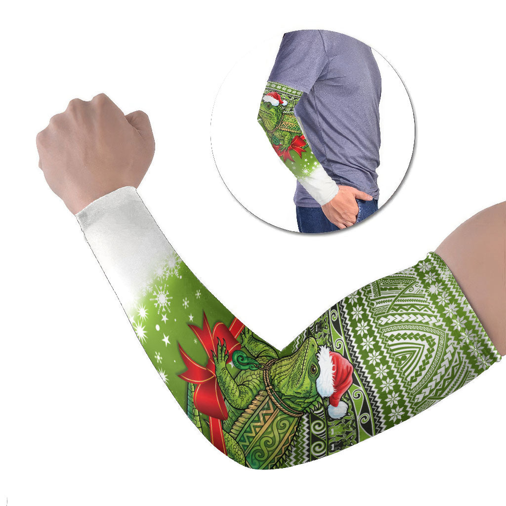 New Zealand Tuatara Christmas Arm Sleeves Maori Inspired Knitted Patterns