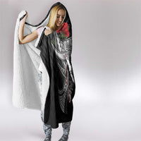 Hawaiian Honu Personalized Hooded Blanket Black Tribal Hook Pattern