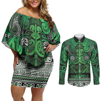 Aotearoa Iwi Ngati Maniapoto Couples Matching Off Shoulder Short Dress and Long Sleeve Button Shirt Maori Wharenui House Tribal Pattern LT9 Dark green - Polynesian Pride